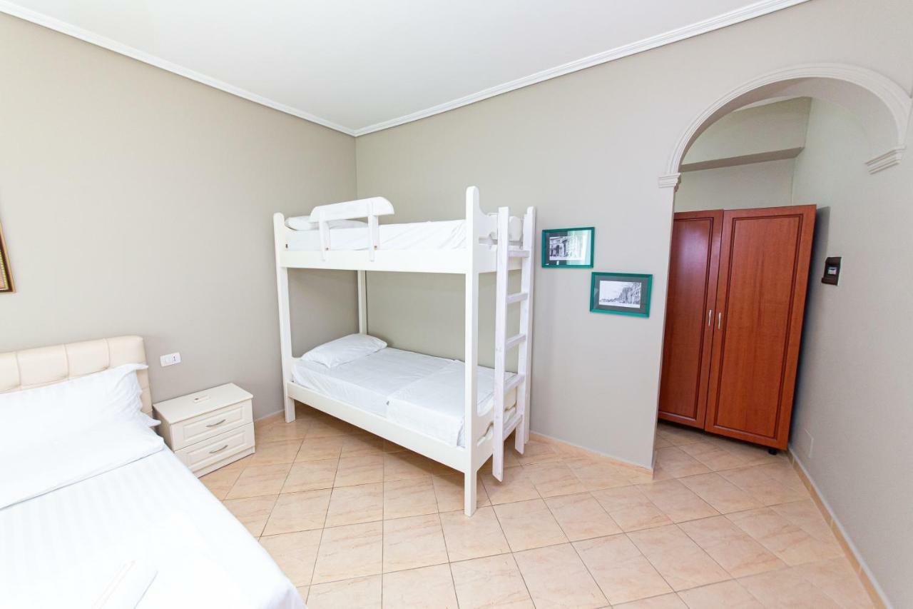 Hotel Roi Радима Экстерьер фото